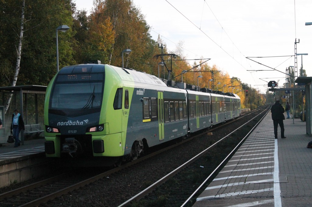 Elektrotriebwagen der Nordbahn in Elmshorn. Foto: Marco Krings